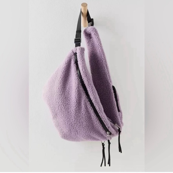 Free People Handbags - Free People Lavender Purple Over Achiever Movement Sherpa Sling Bag